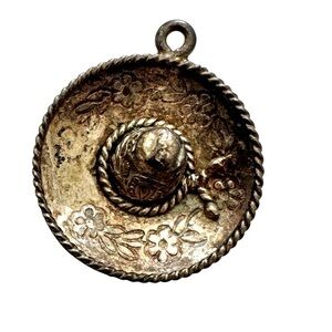 Vintage Sterling Silver Etched Sombrero Charm Bracelet Pendant Mexico
